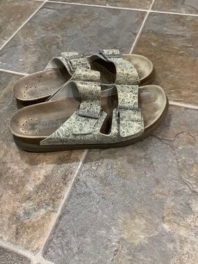 Mephisto Birk style Sandals 39/9 women’s